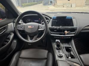 Cadillac CT5 2020 28T Platinum Sport Sedán Usado con Frenos Brembo y Suspensión <span class=keywords><strong>MRC</strong></span> - Product Image 4