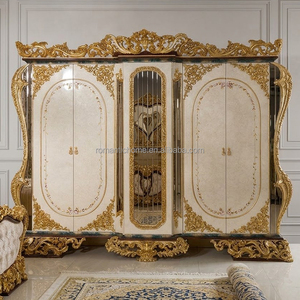 Letto Classico di Lusso Dorato, Stile Barocco Turco, Intagliato a Mano, con Comodino, per Arredamento di Palazzi - Product Image 3