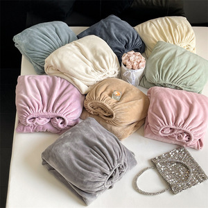 <span class=keywords><strong>Set</strong></span> di <span class=keywords><strong>lenzuola</strong></span> da letto personalizzato 4 pezzi doppio lato in velluto peluche Extra morbido e lavabile <span class=keywords><strong>Set</strong></span> di <span class=keywords><strong>lenzuola</strong></span> di <span class=keywords><strong>flanella</strong></span> per l'inverno - Product Image 2