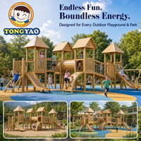 Structure de jeu pour enfants en bois naturel, style cabane forestière, avec toboggan et structure multi-tours, pour jardin et loisirs