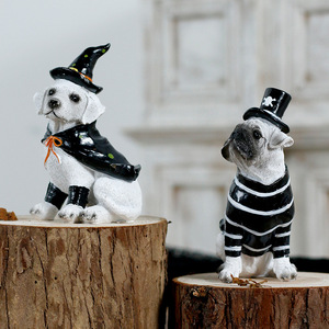 Nuove Decorazioni di Halloween per Negozi di Animali, Ornamenti in Resina Stile Ins con Strega e Cane - Product Image 1