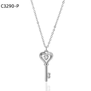 Collier pendentif Amy Amy en argent 925 plaqué rhodium avec strass en cristal, bijoux romantiques pour femmes à porter au quotidien - Product Image 1