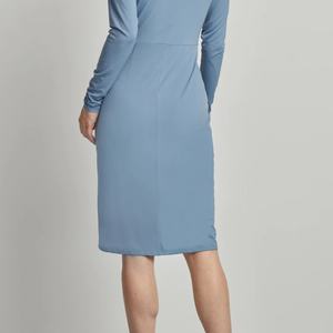 เดรสลำลองฤดูร้อนผ้าเดนิมผูกเอว คอสูง ลายดอกไม้ เป็นมิตรกับสิ่งแวดล้อม ระบายอากาศได้ดี พร้อมผ้าลูกไม้ผูกเอว - Product Image 2