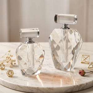 Luxury K9 Crystal Handmade Engraved Clear Crystal <b>Perfume</b> Bottle with <b>Love</b> Theme for Wedding Decoration and Gift - Product Image 4