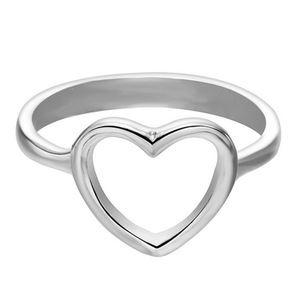 Anello a Forma di Cuore dal Design Minimalista ed Elegante, Gioiello da Donna per Uso Quotidiano - Product Image 2