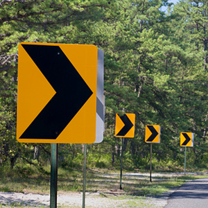 Nhà Máy 450mm x 600mm nhôm phản quang dấu hiệu Chevron và cảnh báo dấu hiệu Loại cánh dấu hiệu giao thông cho Philippines - Product Image 2