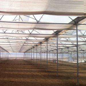 Serre agricole à ventilation naturelle, serre écoénergétique avec flux d'air naturel optimisé, durable et résistante aux UV - Product Image 2