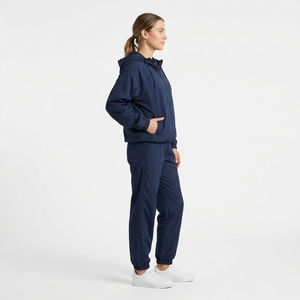 Ensemble survêtement coupe-vent pour femme, pantalon cargo et veste zippée, léger, en polyester et coton, avec logo personnalisé, nouvelle qualité, en gros - Product Image 3