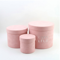 Boîte cadeau ronde en velours rose avec couvercle, estampage à chaud de logo personnalisé, OEM ODM, boîte d'emballage pour chapeau de fleurs, vente en gros directe d'usine