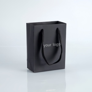 Sacs en papier kraft de luxe en gros, style pliable personnalisé avec poignée en corde pour vêtements, chaussures, sacs à main, emballage cadeau - Product Image 2