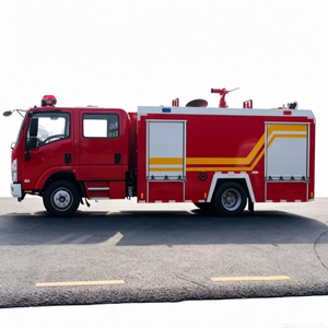 Camión de bomberos Isuzu 4x2 de 5 metros cúbicos con tanque de agua, camión de rescate con espuma de 3 toneladas, camión de bomberos para aeropuertos de 8m³ en venta. - Product Image 1