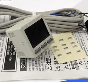Interruptor Digital SMC ISE20-N-P-M5-LA2 con Soporte B para Instalación Horizontal - Product Image 2