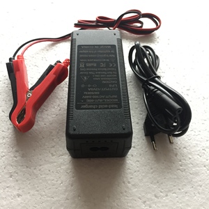 เครื่องชาร์จ<span class=keywords><strong>แบตเตอรี่</strong></span>ตะกั่วกรด <span class=keywords><strong>12V5A</strong></span> สำหรับ<span class=keywords><strong>แบตเตอรี่</strong></span>ตะกั่วกรดและรถจักรยานยนต์ไฟฟ้า - Product Image 4