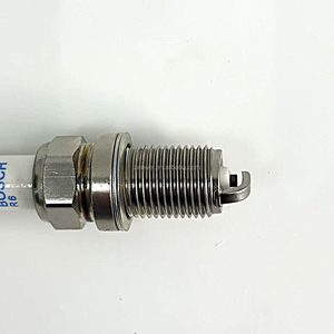 Bujía Nueva de Alta Calidad para Bosch 0242235666 (1211273 7760383) para Aston <span class=keywords><strong>Martin</strong></span>, ALFA ROMEO, Jaguar, Mercedes-Benz - Product Image 5