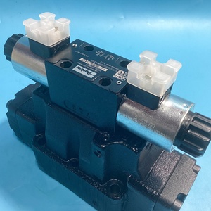 Vanne proportionnelle hydraulique Parker D41FBB32FC1NKW0 à commande pilote, 3 voies, pour machines industrielles - Product Image 4