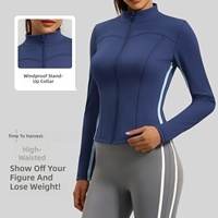 Veste de sport chic pour femme, coupe ajustée, à rayures contrastées, col montant, fermeture éclair, manches longues, idéale pour le yoga, l'entraînement et le jogging