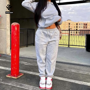 F5745 Abbigliamento Fitness Personalizzato con Logo, Tuta Sportiva Oversize Casual con Felpa e Pantaloni, Set Due Pezzi per Donna, Abbigliamento Invernale - Product Image 3