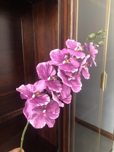 Nuevo diseño de gama alta 3D 9 cabezas Phalaenopsis seda Artificial púrpura Rosa Flor de ocid para la decoración del hogar de la boda - Product Image 3