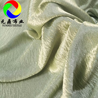 Vente en gros 97% polyester 3% élasthanne tissé acétate métallique miroitant crêpe froissé extensible tache soie tissu pour femmes robe vêtements