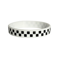 Classique Noir et Blanc À Carreaux Racing Drapeau Bracelet Mode Sports Silicone Wrap Bracelets pour Cadeau Unisexe