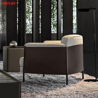 Fauteuil Shelley de designer italien moderne avec pieds à structure métallique Chaise longue en selle pour mobilier de salon Chaise de loisirs en tissu