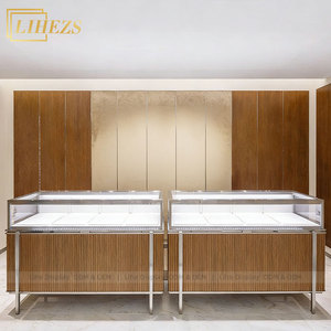 เคาน์เตอร์โชว์เครื่องประดับไม้และตู้โชว์แบบตั้งพื้น |   ไอเดียการออกแบบตกแต่งภายในร้านค้า |   บริการตกแต่งร้านค้าครบวงจร - Product Image 5