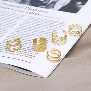 Juego <span class=keywords><strong>de</strong></span> aretes <span class=keywords><strong>de</strong></span> 5 piezas con clip y tachuelas, colección <span class=keywords><strong>de</strong></span> joyería <span class=keywords><strong>de</strong></span> moda chapada en <span class=keywords><strong>oro</strong></span>, puños y aros hipoalergénicos - Product Image 2