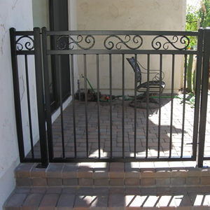 Portes extérieures modernes Porte principale en métal Portes en fer Porte d'<span class=keywords><strong>entrée</strong></span> grill forgé - Product Image 1