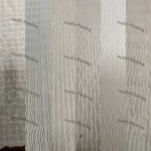 Nouvelle <span class=keywords><strong>machine</strong></span> à smockage industrielle HuaEn pour les ateliers de confection, pour les abat-jour, les vêtements, les pyjamas, les jupes, les sacs, les pièces détachées en tissu - en provenance de Chine - Product Image 6