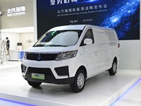 Boteng V2 EV Fourgonnette de transport électrique pure, carrosserie large, grand espace de chargement, autonomie NEDC 401-500 km, batterie 30-50 kWh pour la logistique urbaine