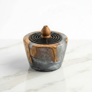 Quemador de Incienso Religioso de Lujo Hecho a Mano por Artesanos Indios con Resina Epoxi y Madera de Acacia Natural, Duradero y Ecológico, Porta Incienso Oud - Product Image 1