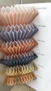 بيع المصنع حسب الطلب منزل أخضر سماوي بمحرك 25 قرص العسل الستائر الخلوية الخفيفة - Product Image 5