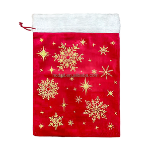 Stoking Natal Poliester Merah Berlapis Emas HCD untuk Dekorasi dan Perlengkapan Liburan - Product Image 5