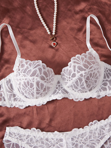 Floral Lace Women's Lingerie <b>Set</b> Push Up Bra and Thong Panties <b>Set</b> <b>Sexy</b> Underwear White Lace Intimates <b>Set</b> OEM ODM - Product Image 4