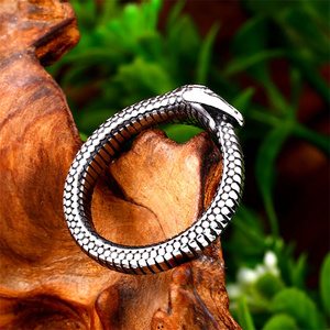 Anillo redondo de acero inoxidable para hombre, joyería sencilla, anillo de dedo de serpiente - Product Image 2