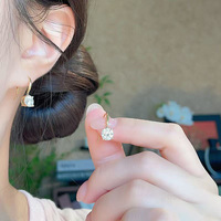 Orecchini Pendenti Classici a Quattro Punte in Oro Giallo 18K con Diamanti Coltivati in Laboratorio, Orecchini Raffinati alla Moda, Orecchini con Diamanti, Orecchini in Oro