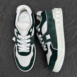 Nouvelles chaussures de sport et de course en cuir de luxe de marque de créateur pour hommes et femmes en vert - Product Image 6