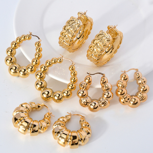 Boucles d'oreilles pendantes en forme de cœur volumineuses, plaquées or 18 carats, classiques, vente en gros de mode, pour femmes - Product Image 5