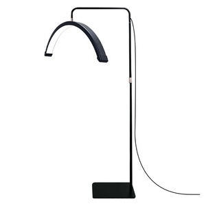 <span class=keywords><strong>Lampe</strong></span> LED <span class=keywords><strong>sur</strong></span> <span class=keywords><strong>pied</strong></span> demi-lune transfrontalière pour broderie <span class=keywords><strong>de</strong></span> cils, protection oculaire, sans ombre, pour nail art et tatouage des sourcils - Product Image 1