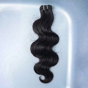 Cheveux Indiens Sans Compromis 100% Non Traités Ondulés Naturels Couleur Naturelle Remy Double Trame Tissée Prêts à la Permanente - Product Image 1