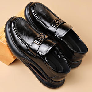 Nuevo modelo de zapatos de cuero estilo inglés con suela gruesa para negocios y uso casual, con diseño antideslizante en la suela. - Product Image 6