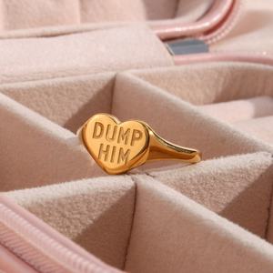 Bague personnalisée en forme de cœur avec plaque de nom, initiale, lettre, acier inoxydable plaqué or - Product Image 4