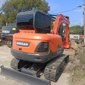 Excavatrice à bas prix Dx60 à vendre, d'occasion, d'origine coréenne, hydraulique, sur chenilles, DOOSAN 60 - Product Image 4