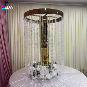 ขาตั้งตกแต่งโต๊ะงานแต่งงาน LEDA รุ่นโมเดิร์น โกลด์ สแตนเลสสตีล พร้อมจี้คริสตัล สำหรับตกแต่งโต๊ะงานอีเว้นท์และงานปาร์ตี้ - Product Image 5