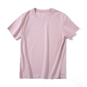 เสื้อยืดผู้หญิงผ้าฝ้ายพีมา 100% หนัก 190 กรัม ทรงเข้ารูปสำหรับฤดูร้อน พิมพ์โลโก้ได้ตามต้องการ คุณภาพสูง ระบายอากาศได้ดี - Product Image 3