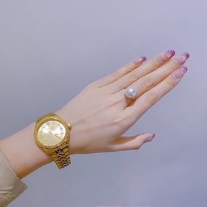 Nouvelle bague en argent pur S925 avec perle à lumière froide, similaire à la perle blanche australienne, design à bouche mobile, fabrication fine - Product Image 4