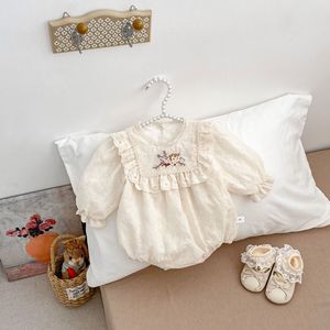 Tutina Primaverile 2026 per Neonata Stile Occidentale con Ricamo Floreale in Cotone, Manica Lunga, Bottoni Nascosti, per Festa dei 100 Giorni - Product Image 1