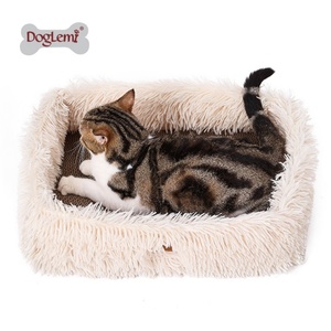 À la mode grand carré ondulé chat grattoir conseil résistant à l'usure lit pour animaux de compagnie accessoire nid griffe affûteur moderne tissu Carton - Product Image 1