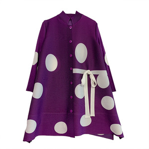 Vestido Casual de Mujer Hasta la Rodilla, Directo de Fábrica, con Estampado de Lunares, Cuello Mao, Holgado, Modesto, de Lujo, Plisado Estilo Miyake - Product Image 5