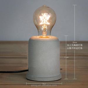 <span class=keywords><strong>Simig</strong></span> éclairage Lampe de table décorative en béton de couleur grise petite lampe de table en ciment unique fabriquée en Chine - Product Image 4